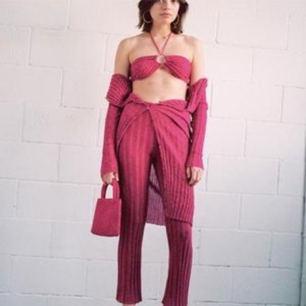 ISO the Paloma wool mayo agua top